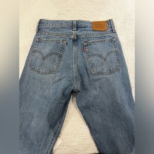 Levi’s Wedgie Straight Jeans, size 27